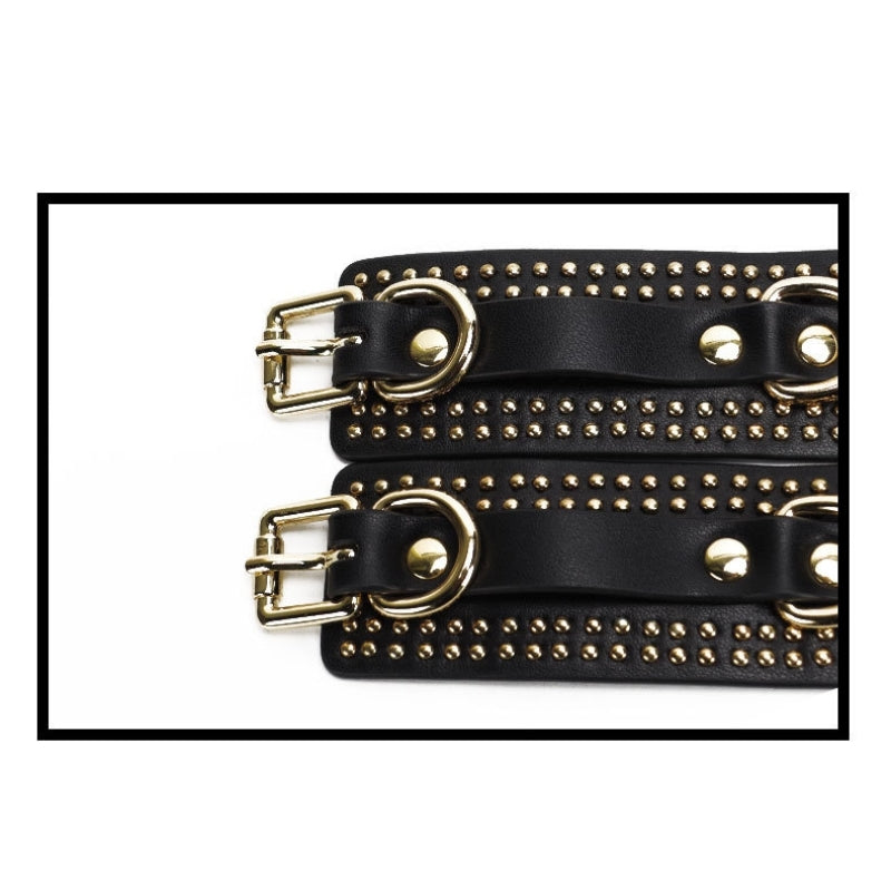 Wholesale Frisky Bedroom Restraint Kit with Rivet Decor strapy details